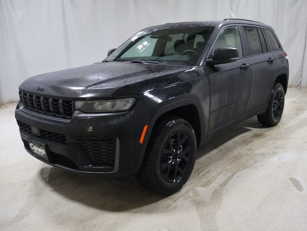 New 2026 Jeep Grand Cherokee Laredo image 3