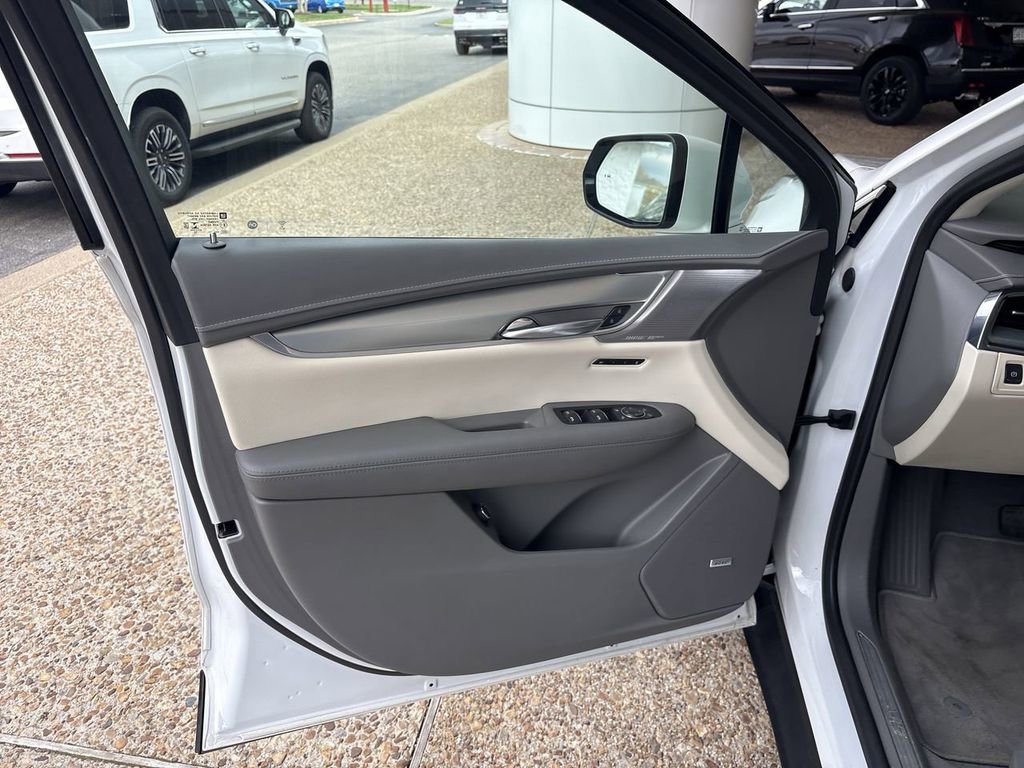 Certified 2022 Cadillac XT5 Premium Luxury image 23