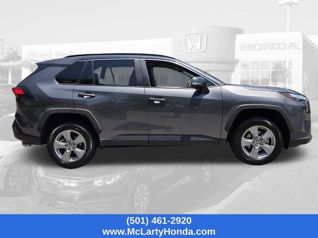 Used 2025 Toyota RAV4 XLE FWD image 6