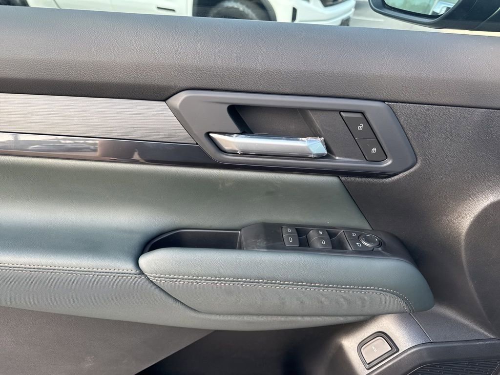 New 2026 GMC Terrain AT4 w/ LPO, Black Badging Package image 13