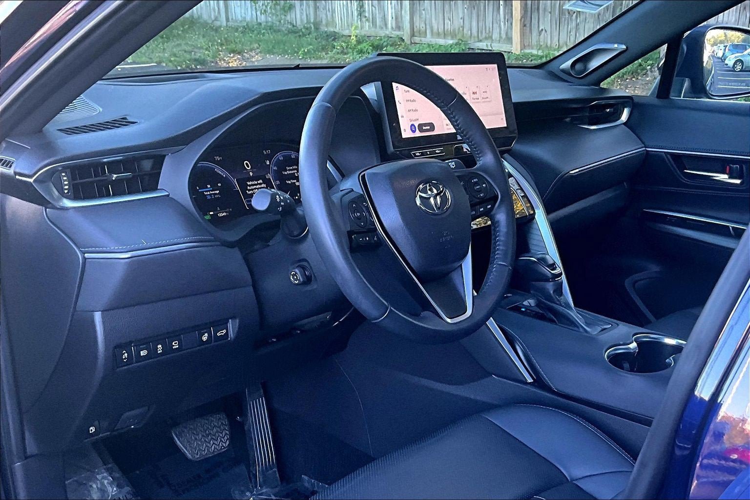 Used 2023 Toyota Venza Limited AWD/4WD image 13