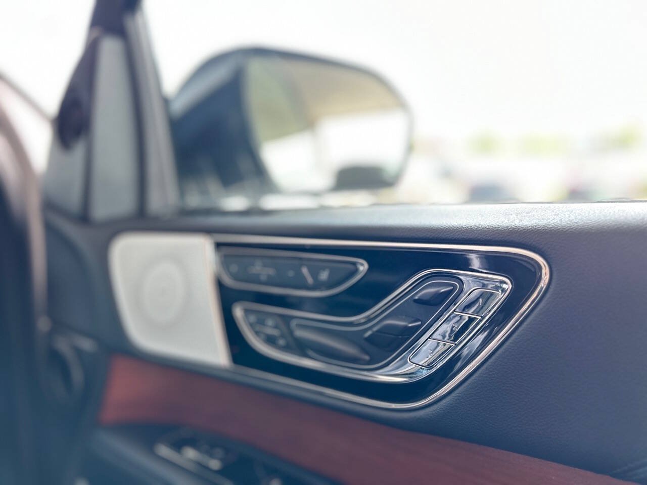 Used 2018 Lincoln Navigator L Reserve w/ Technology Package AWD/4WD image 58