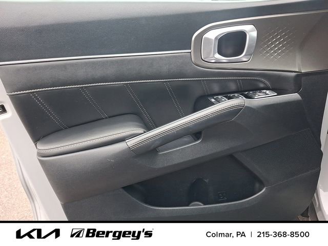 Certified 2023 Kia Sorento SX AWD/4WD image 16