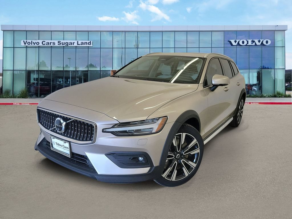 New 2026 Volvo V60 B5 Cross Country Ultra w/ Protection Package Premier AWD/4WD image 1