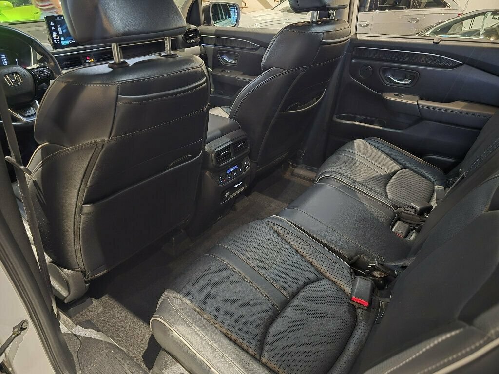 Used 2023 Honda Pilot Elite image 21