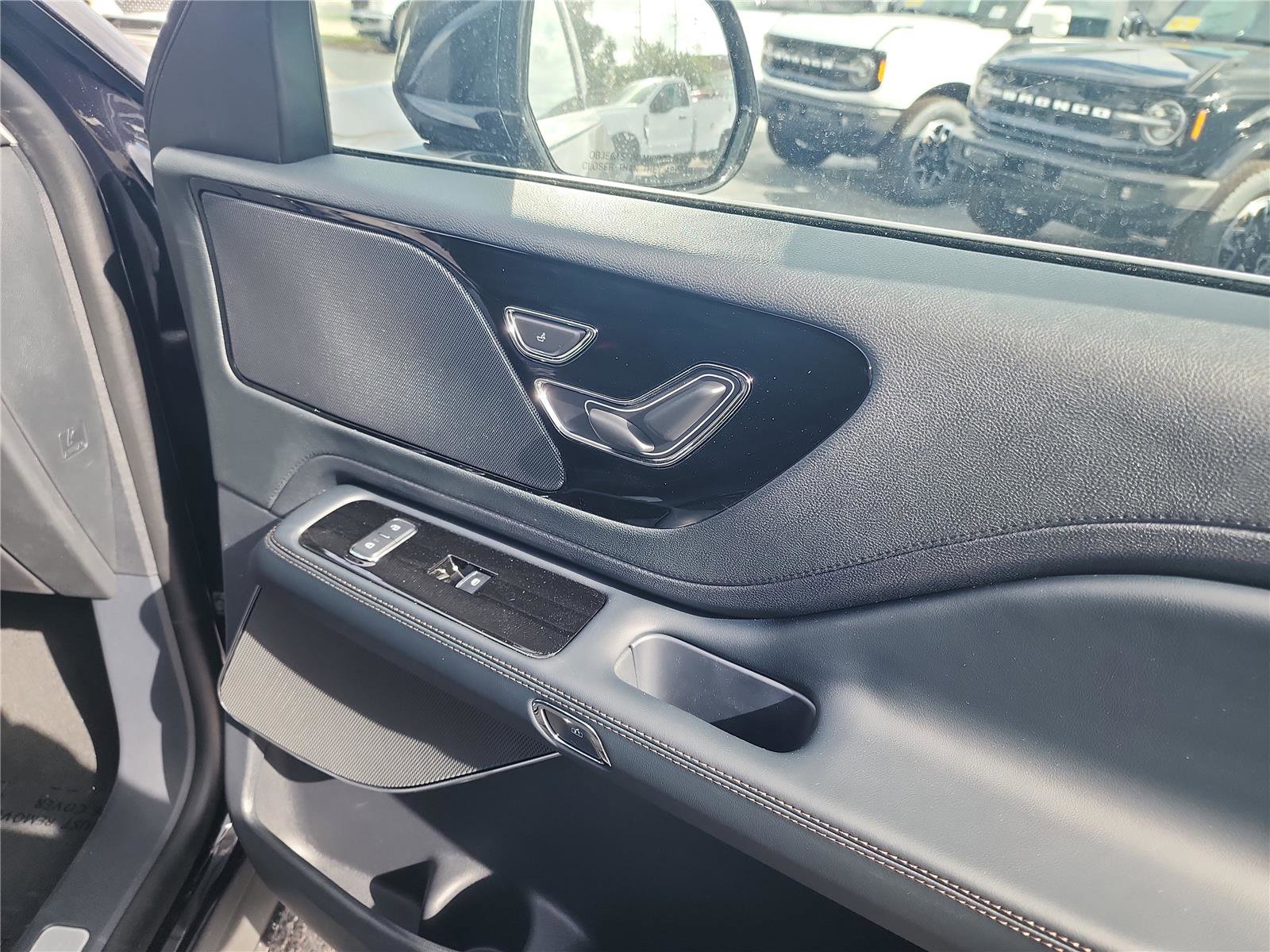 New 2026 Lincoln Aviator 2WD image 23