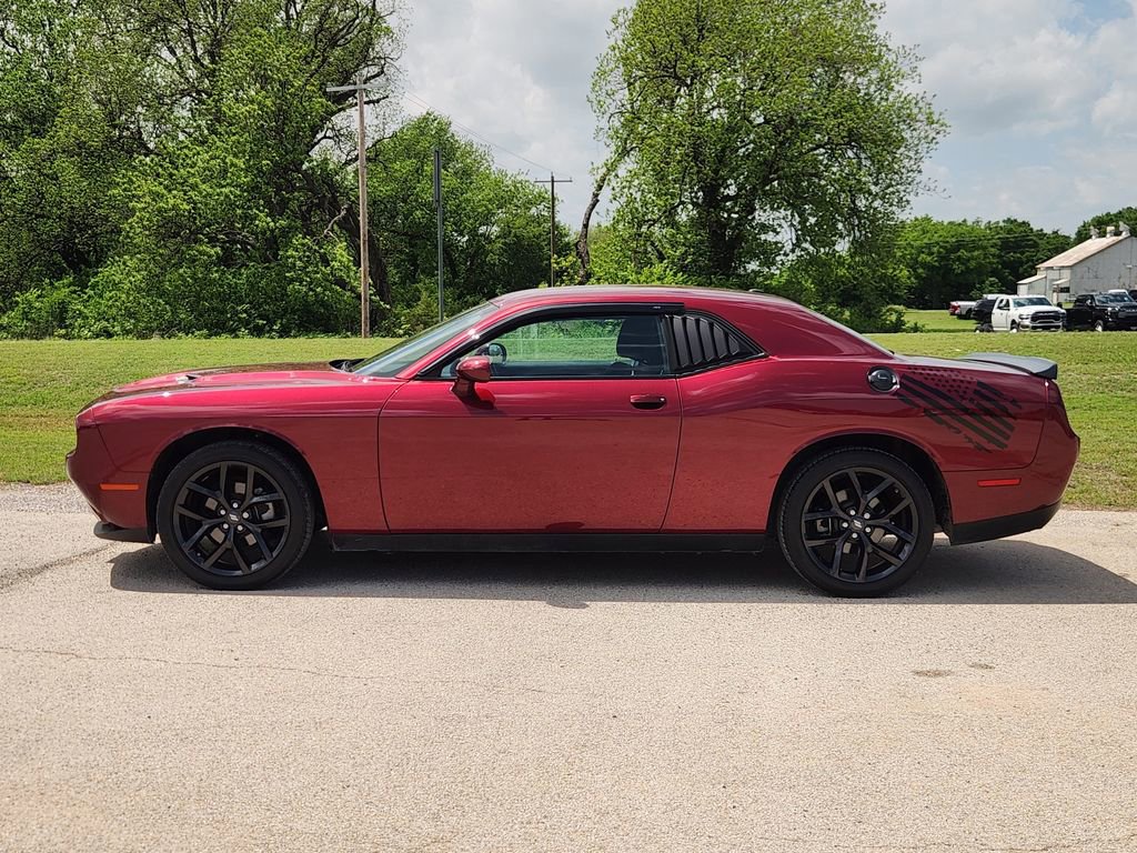 Used 2023 Dodge Challenger SXT w/ Blacktop Package RWD image 4