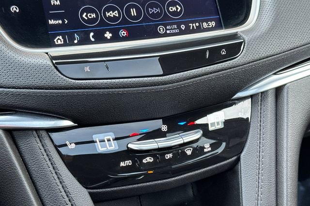 Used 2023 Cadillac XT6 Luxury AWD/4WD image 32