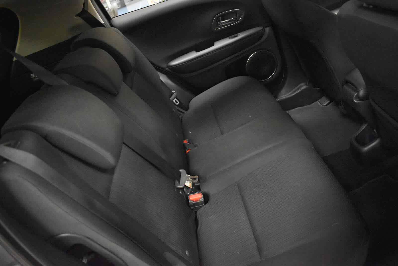 Used 2018 Honda HR-V EX image 44