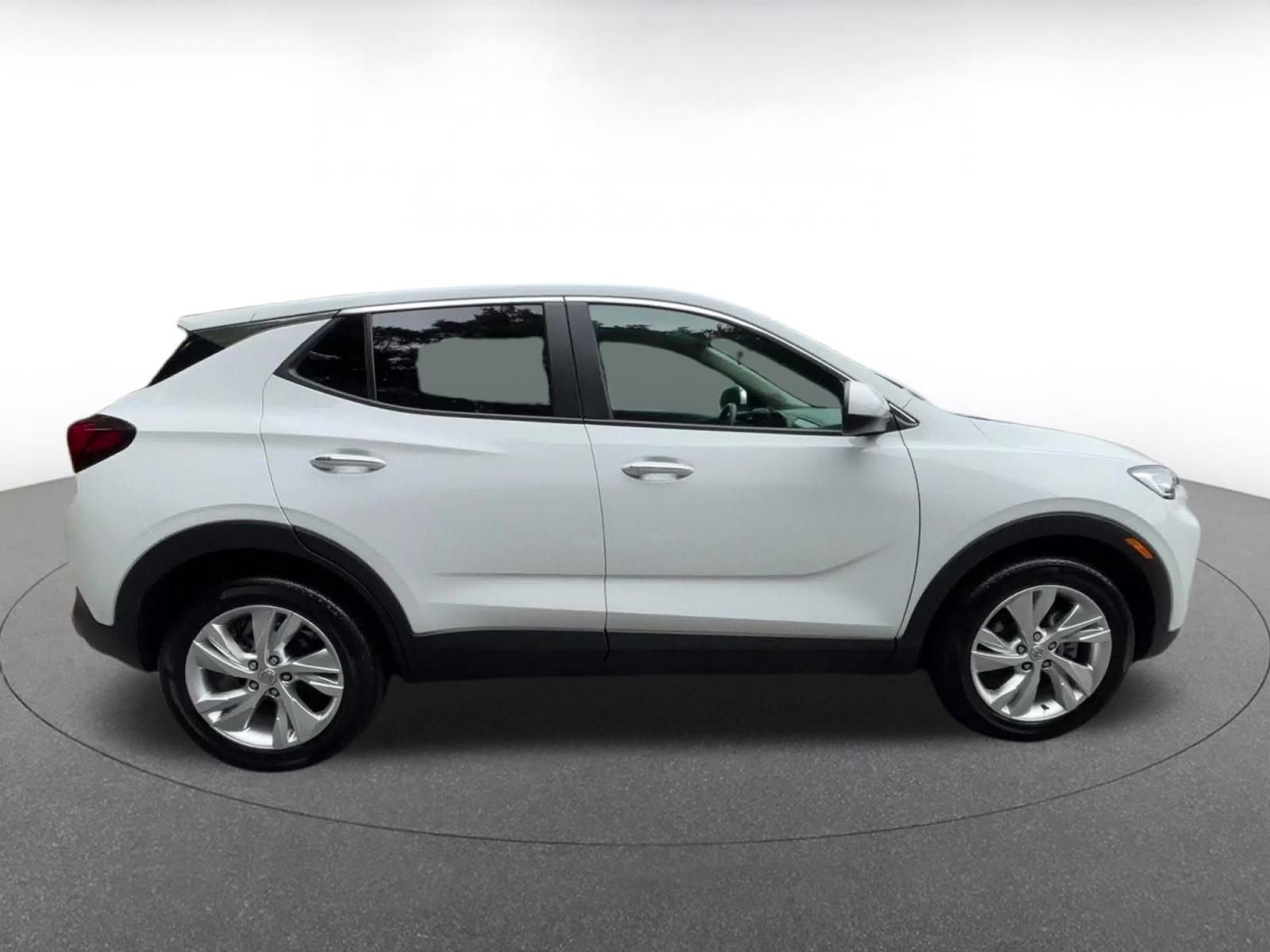 Used 2025 Buick Encore GX Preferred FWD image 16