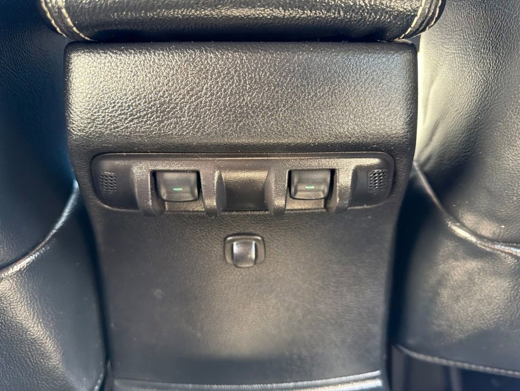 Used 2016 Jeep Wrangler Unlimited Rubicon AWD/4WD image 20