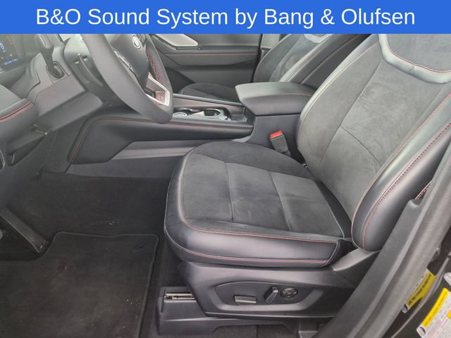 Used 2025 Ford Explorer ST w/ Sun And Sound Package AWD/4WD image 14