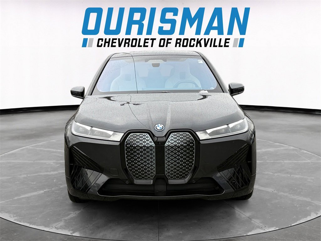 Used 2023 BMW iX xDrive50 w/ Ultimate Package 2 image 8