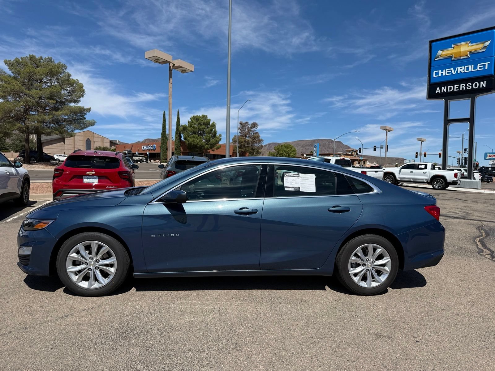 Used 2024 Chevrolet Malibu LT FWD image 8