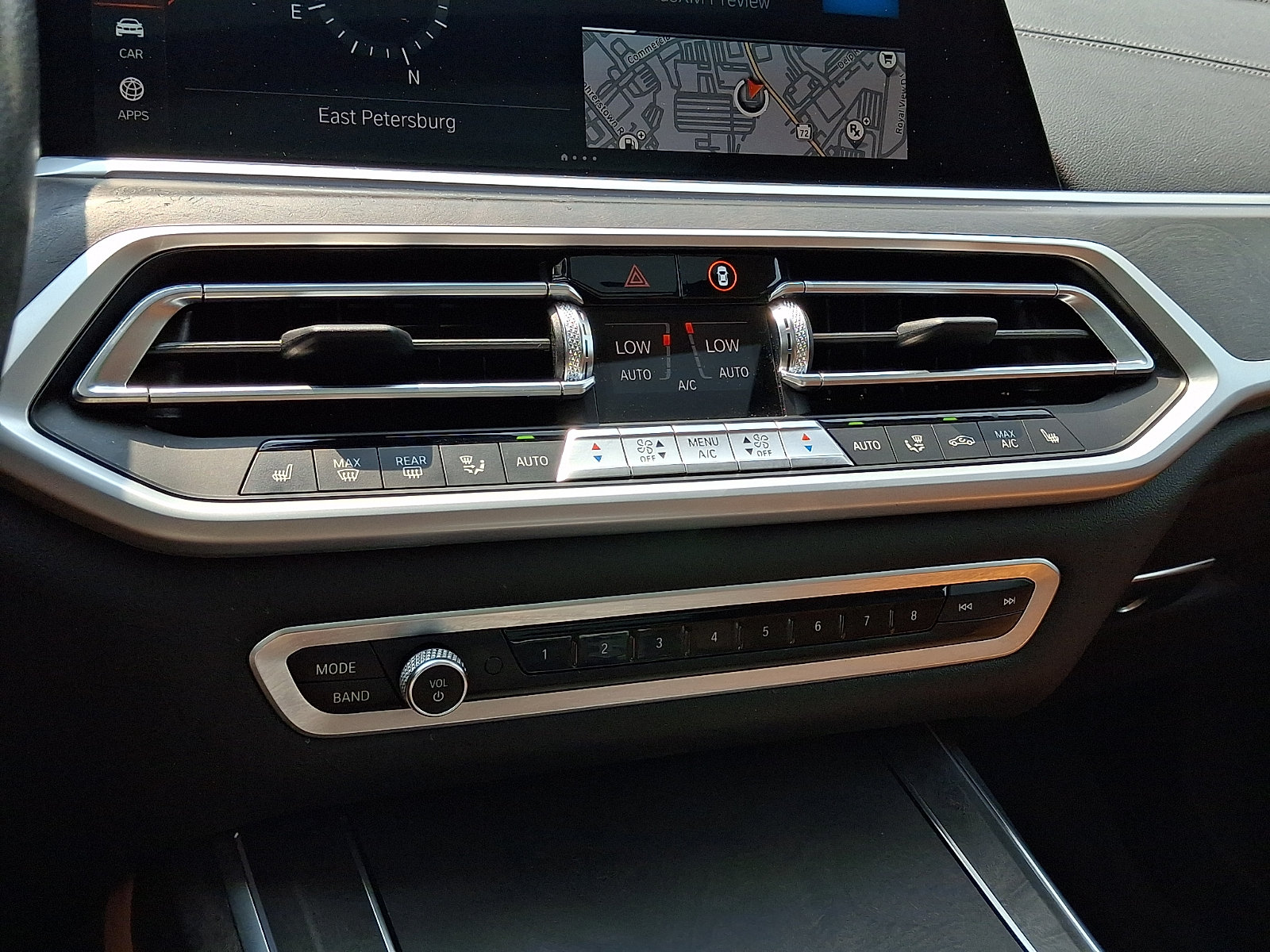 Used 2022 BMW X7 xDrive40i w/ Executive Package AWD/4WD image 18