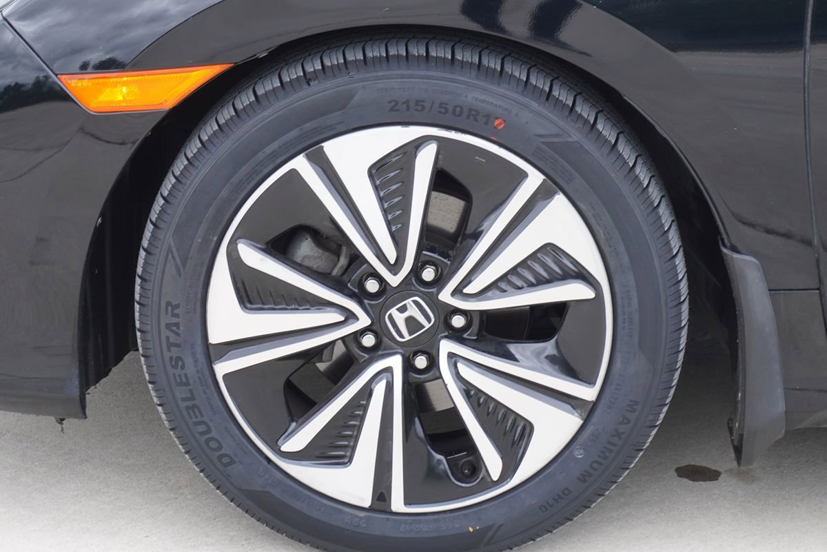 Used 2016 Honda Civic EX-T image 4