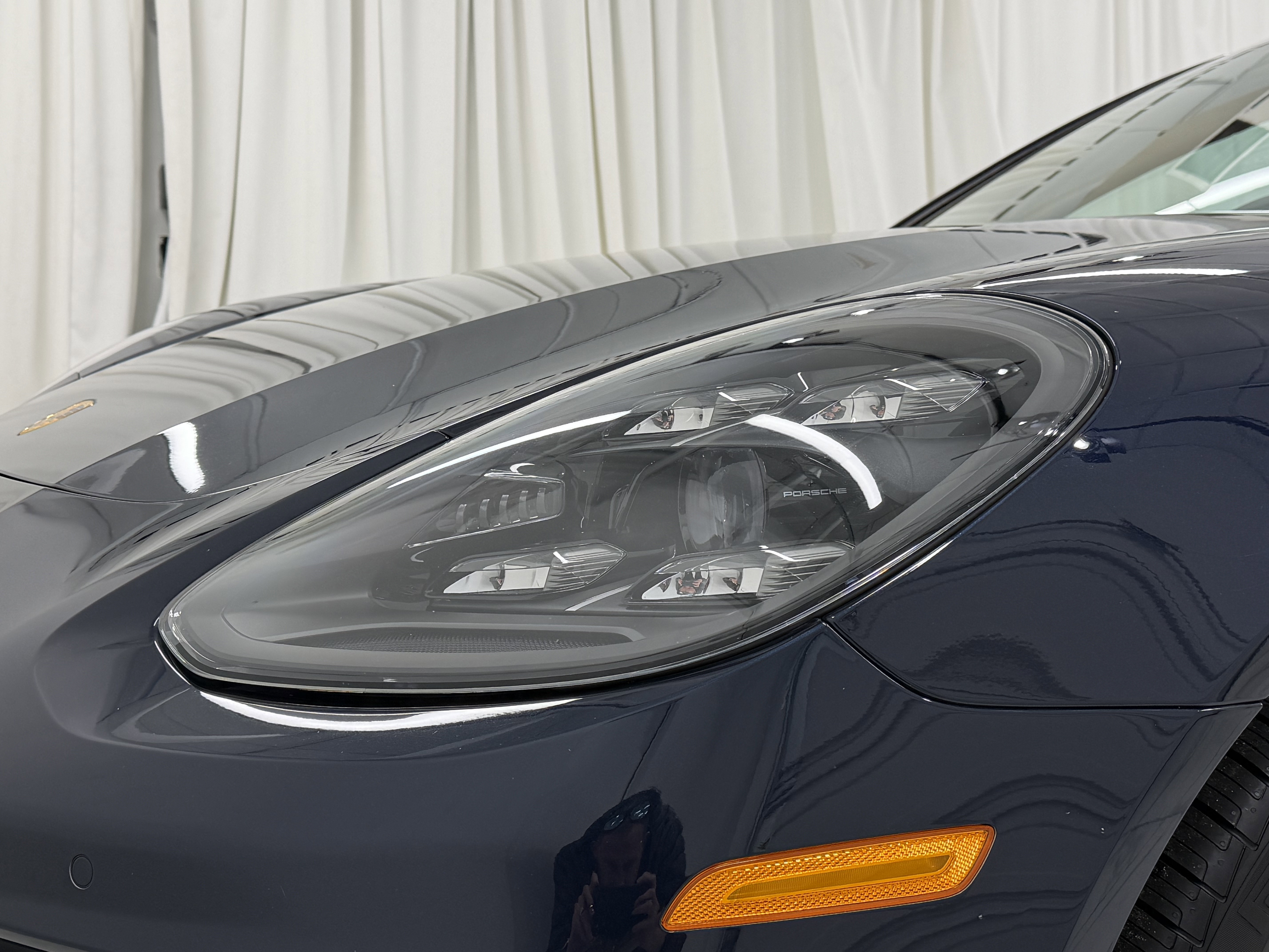 Certified 2023 Porsche Panamera 4 Platinum Edition image 17