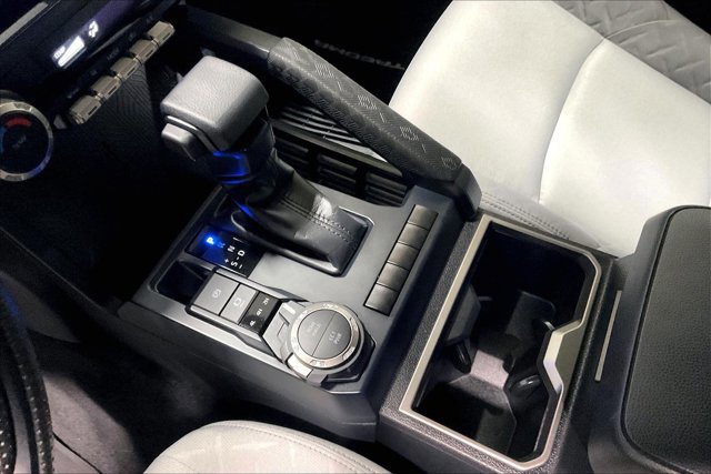Certified 2024 Toyota Tacoma SR5 AWD/4WD image 17