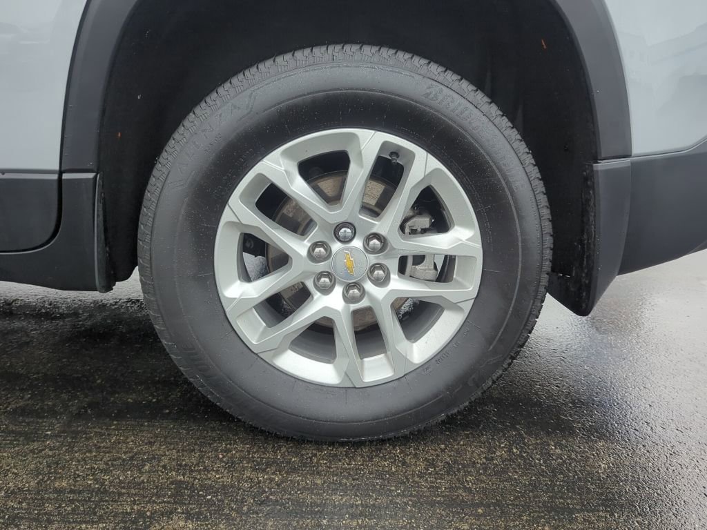 Certified 2024 Chevrolet Traverse LS w/ Safety Package image 11