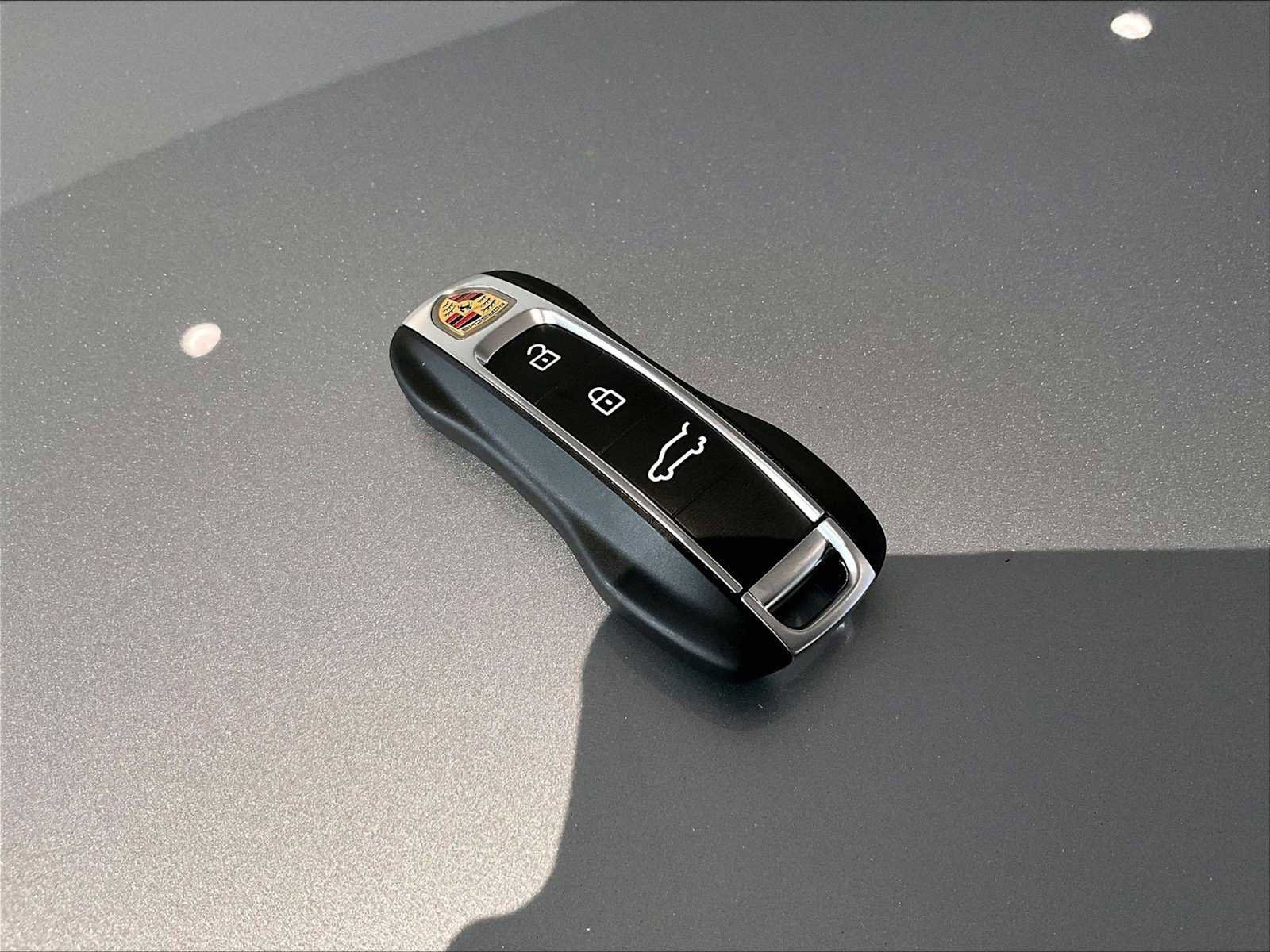 New 2026 Porsche Cayenne Coupe image 21