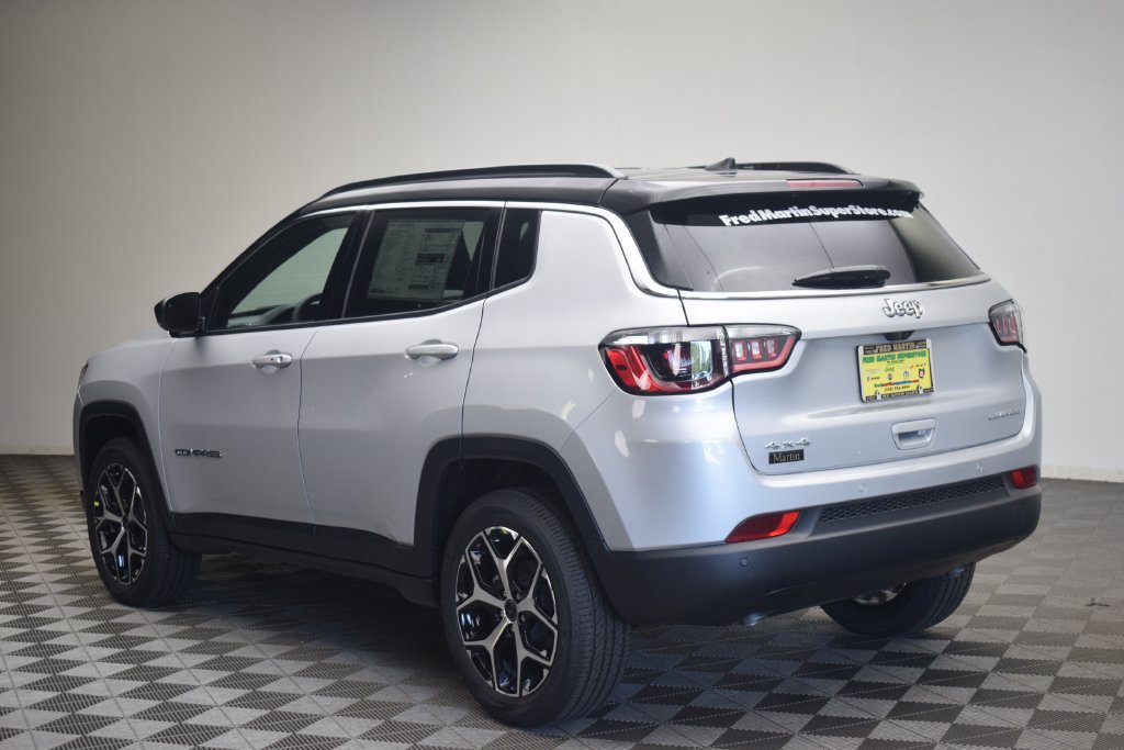 New 2026 Jeep Compass Limited AWD/4WD image 12