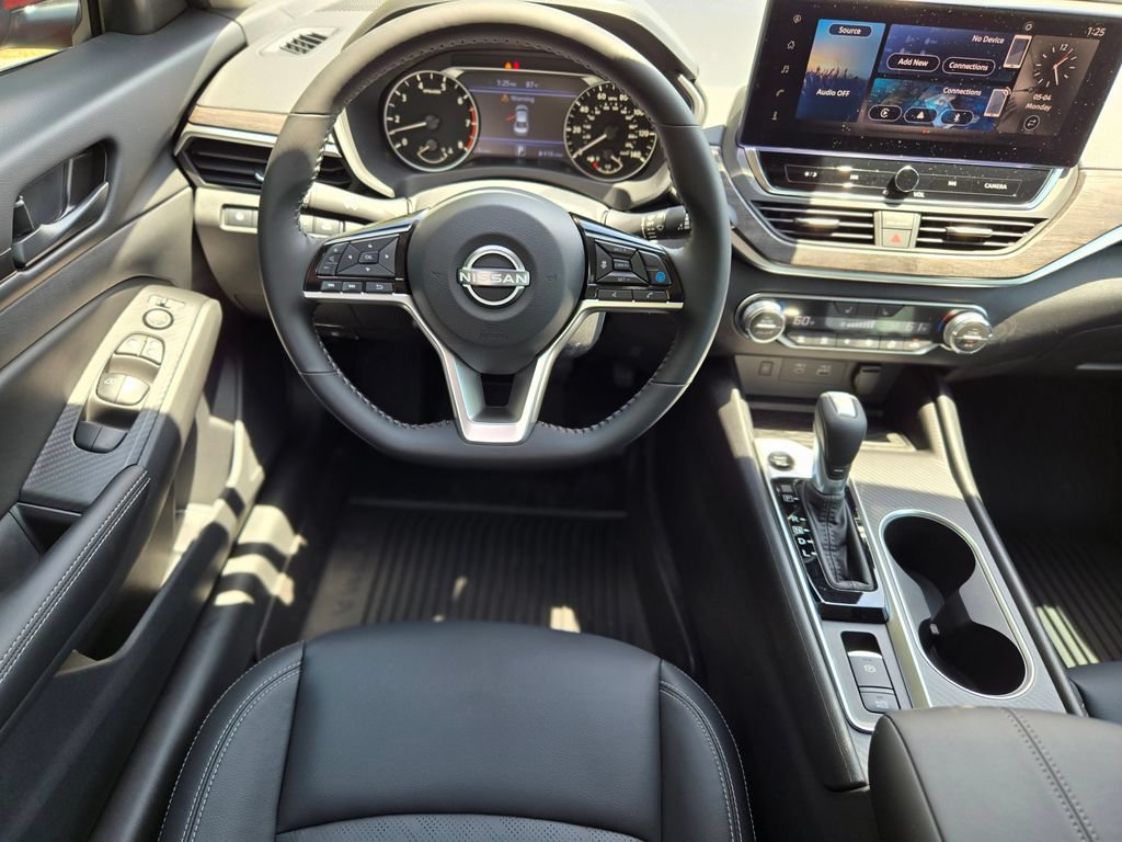 New 2026 Nissan Altima 2.5 SV w/ SV Premium Package FWD image 11