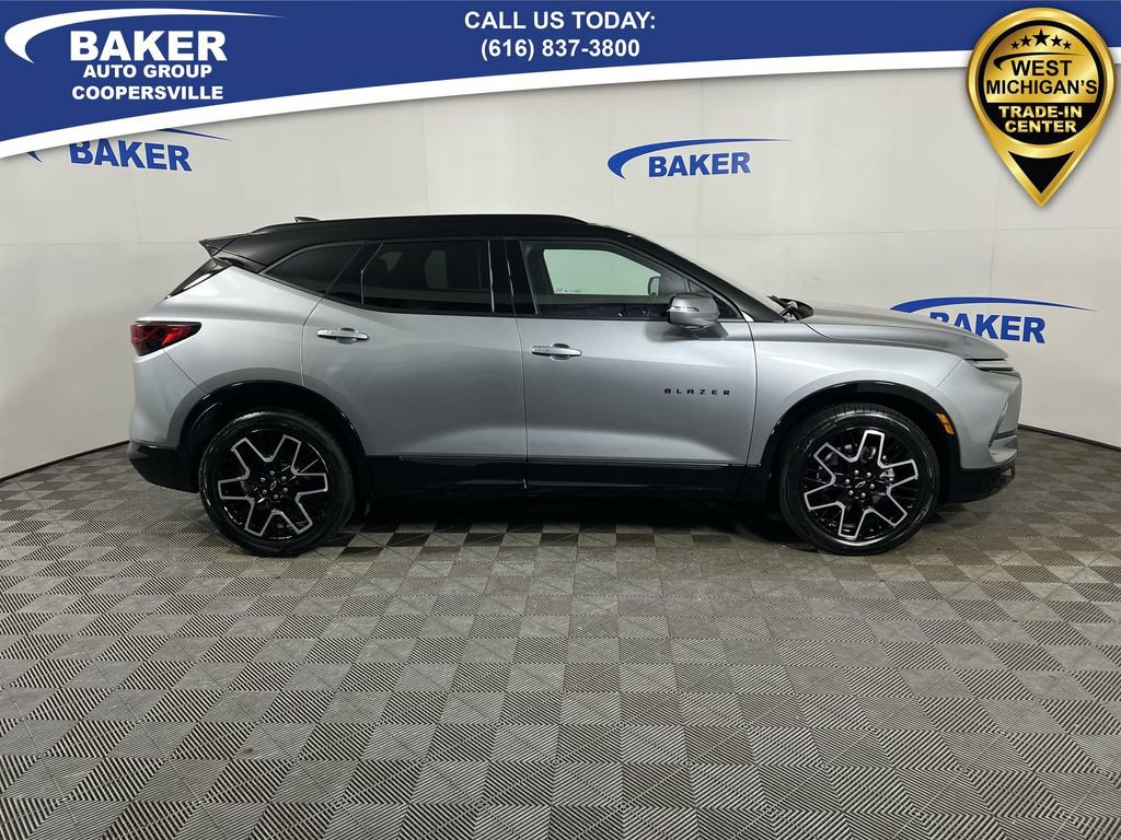 Certified 2023 Chevrolet Blazer RS w/ Driver Confidence II Package image 10
