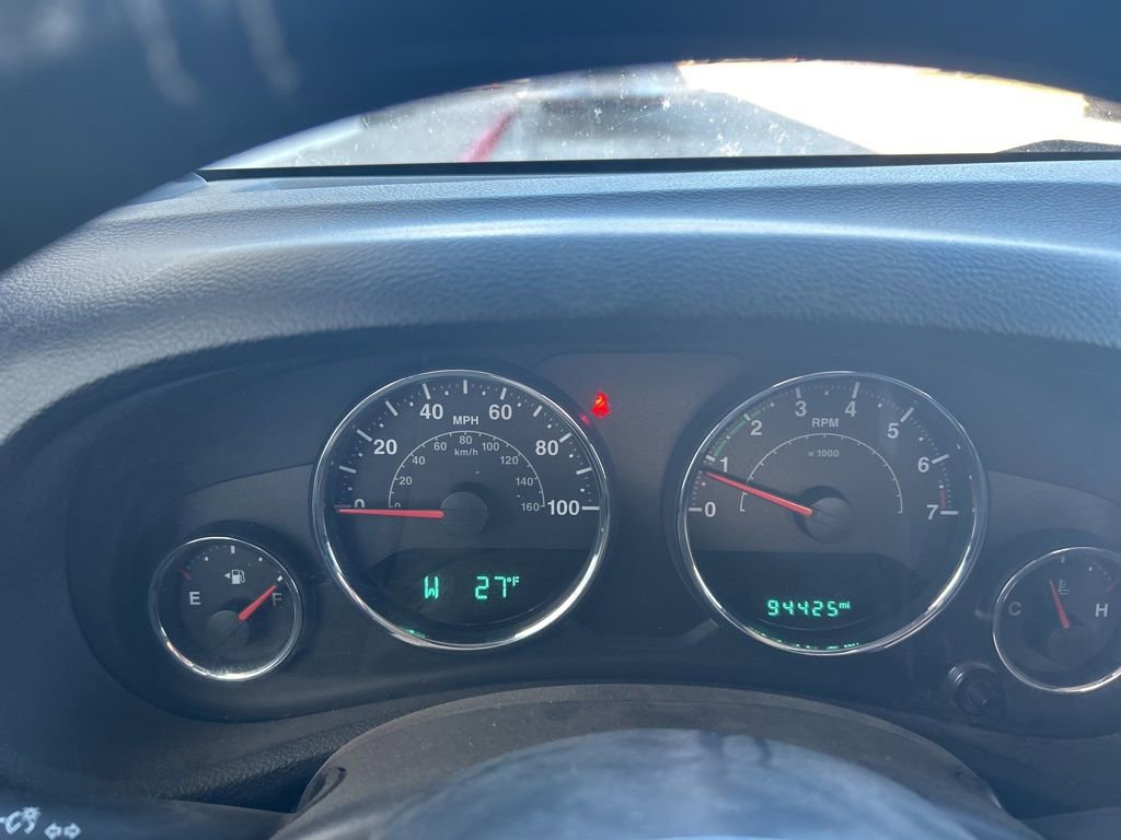 Used 2015 Jeep Wrangler Sport image 8