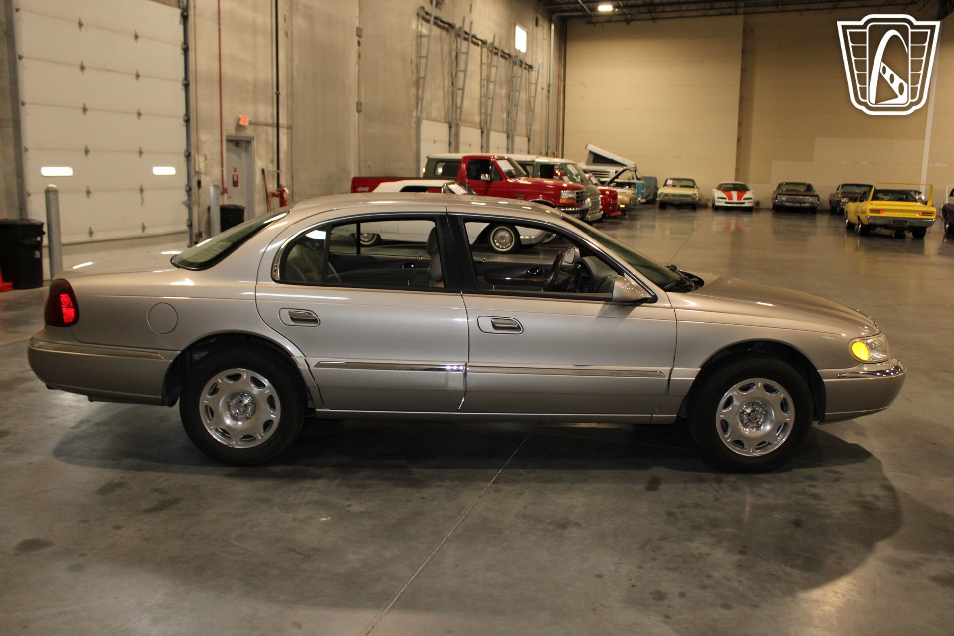 Used 1999 Lincoln Continental FWD image 6