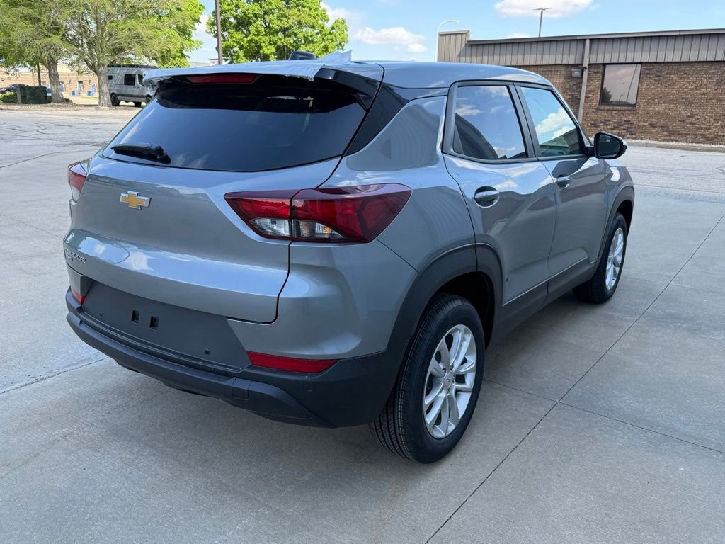 New 2026 Chevrolet TrailBlazer LS w/ LS Convenience Package AWD/4WD image 8