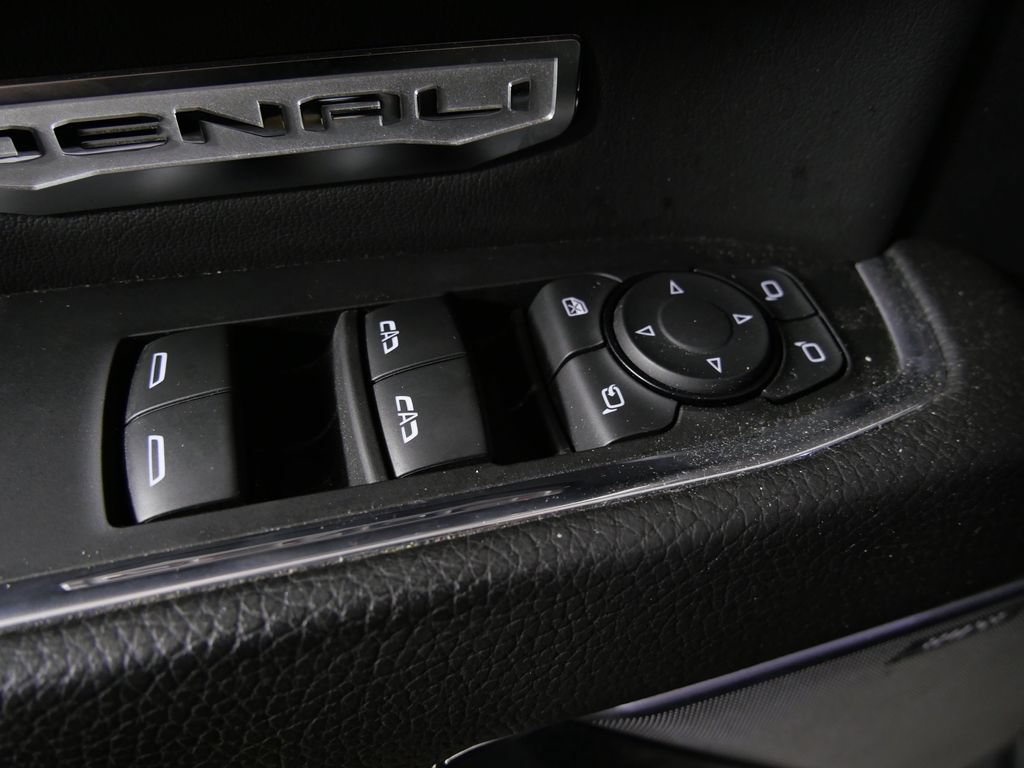 Used 2024 GMC Sierra 1500 Denali AWD/4WD image 16
