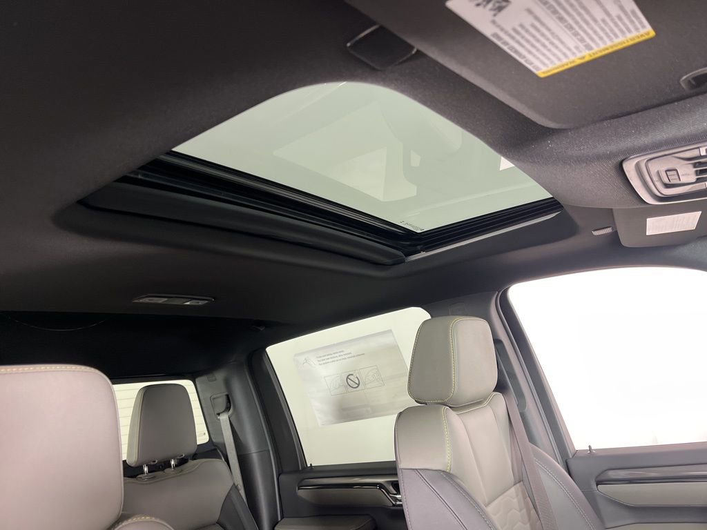 New 2026 Chevrolet Silverado 2500 ZR2 w/ LPO, Dark Essentials Package image 15