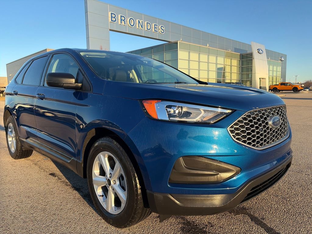 Used 2023 Ford Edge SE AWD/4WD image 1