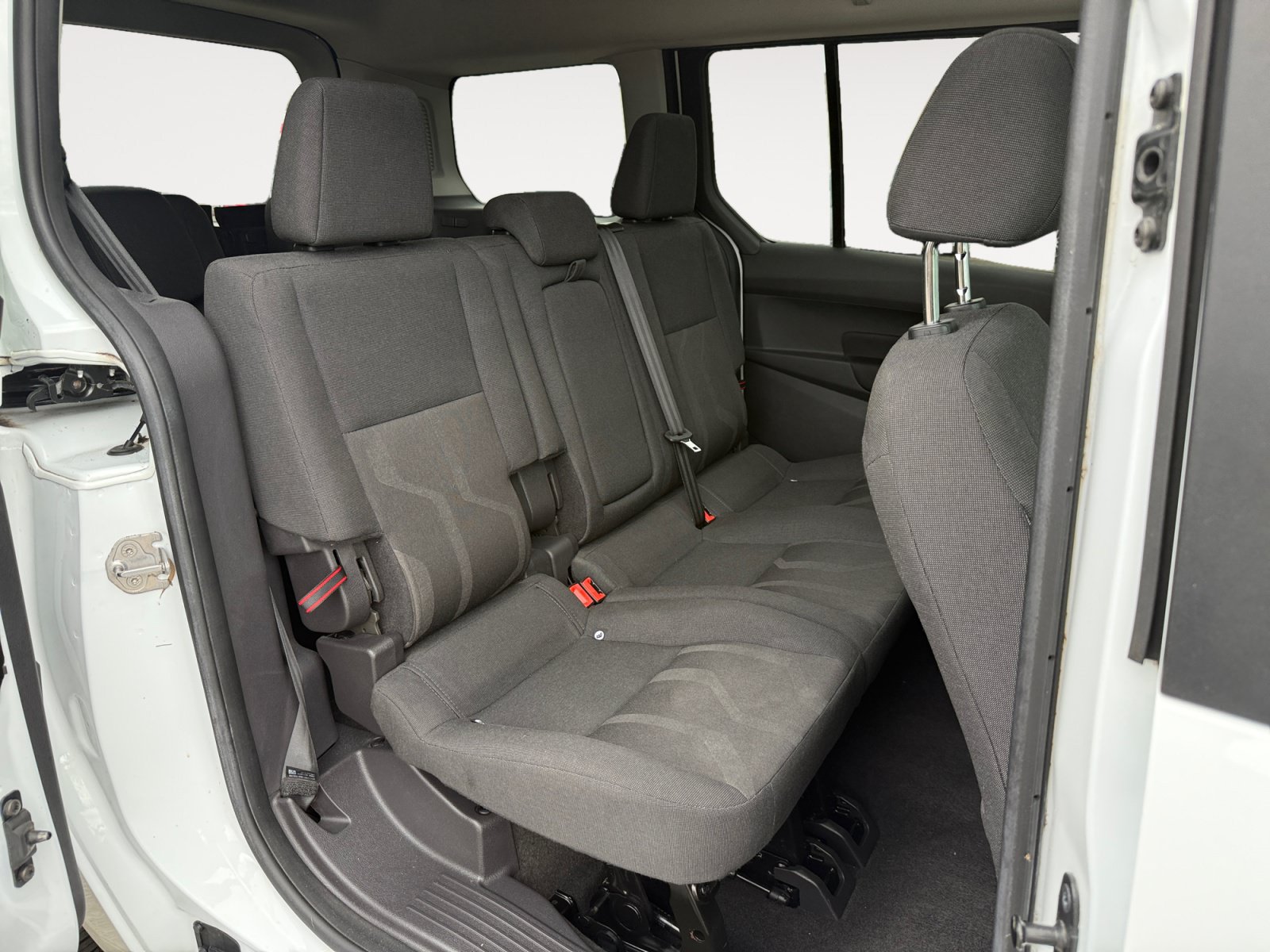 Used 2017 Ford Transit Connect XLT FWD image 18