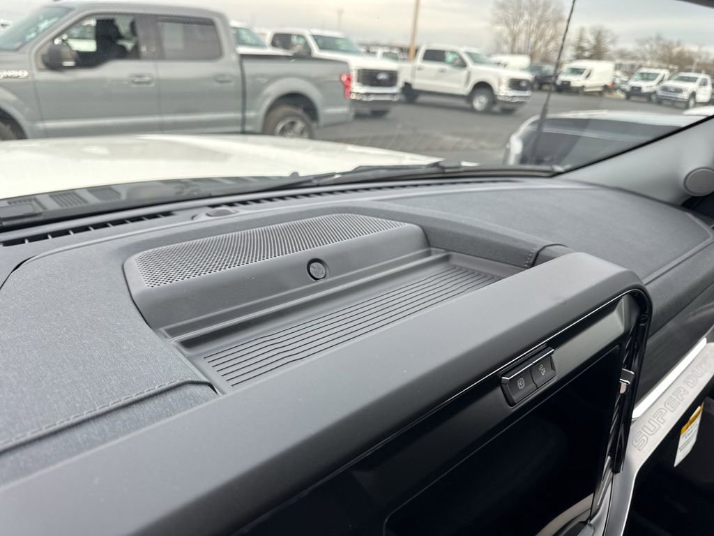 New 2026 Ford F350 Lariat w/ Lariat Ultimate Package image 32