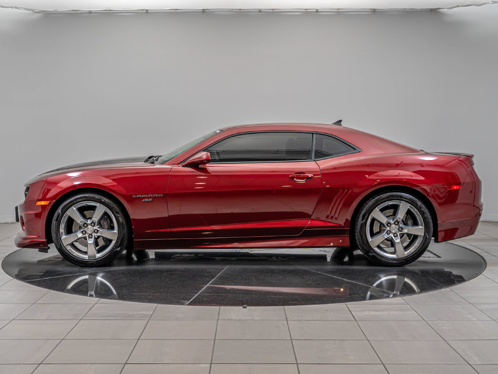 Used 2010 Chevrolet Camaro SS w/ RS Package RWD image 5
