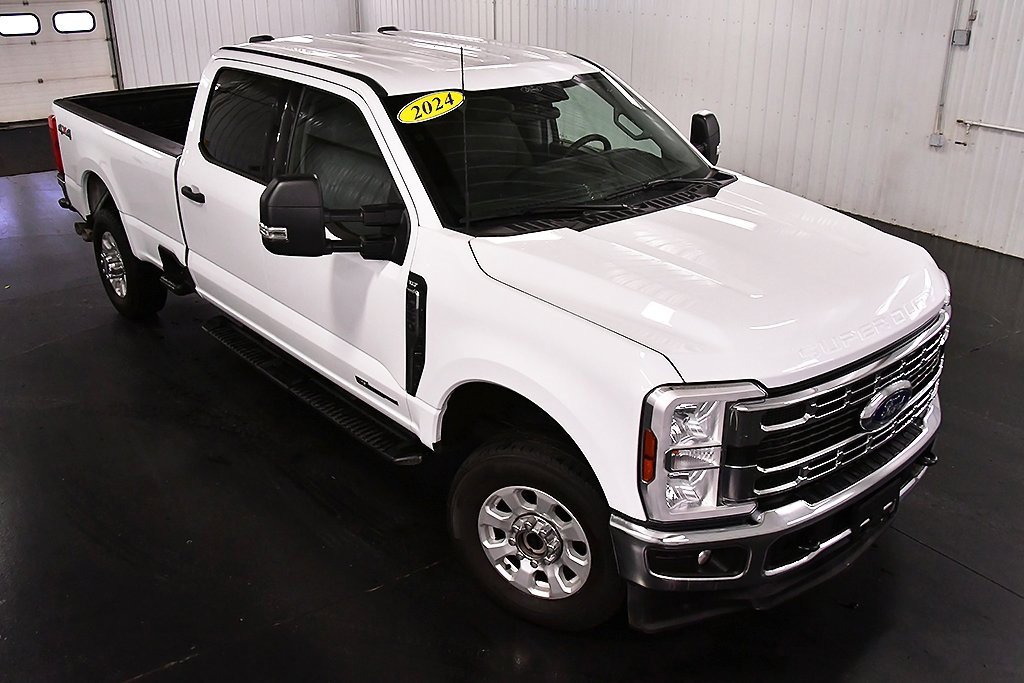 Used 2024 Ford F350 XLT image 15