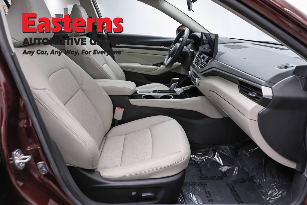 Used 2024 Nissan Altima 2.5 SL AWD/4WD image 24