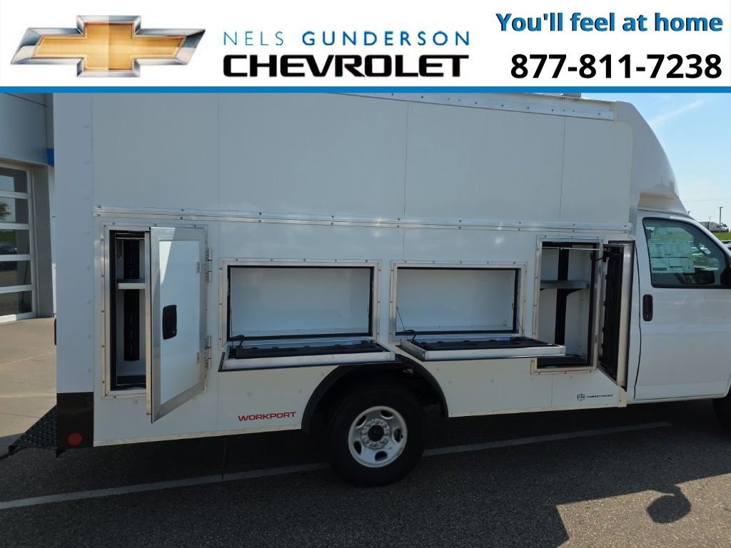 New 2025 Chevrolet Express 3500 w/ Power Convenience Package image 8