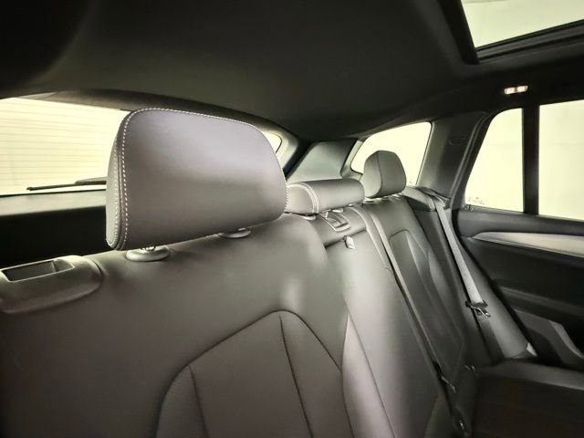 Used 2023 BMW X3 sDrive30i w/ Premium Package image 28