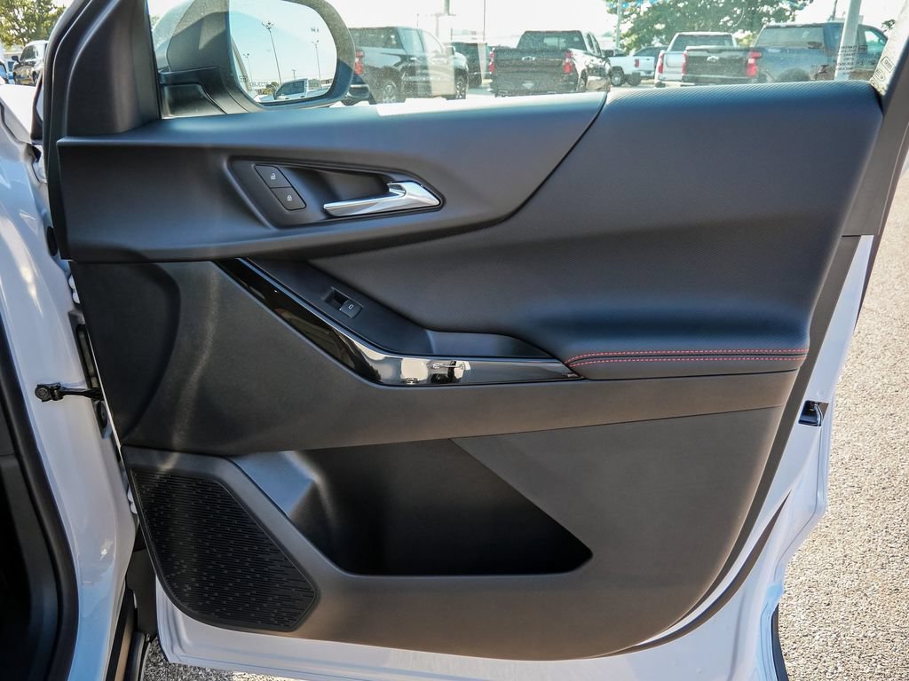 New 2027 Chevrolet Equinox RS w/ Safety and Technology Package FWD image 22
