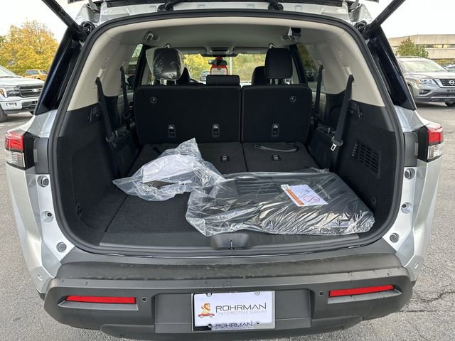 New 2025 Nissan Pathfinder SV image 30