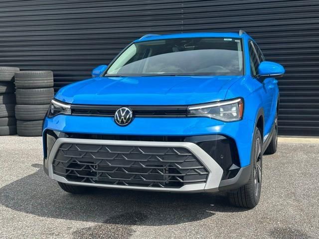 New 2025 Volkswagen Taos SE image 5