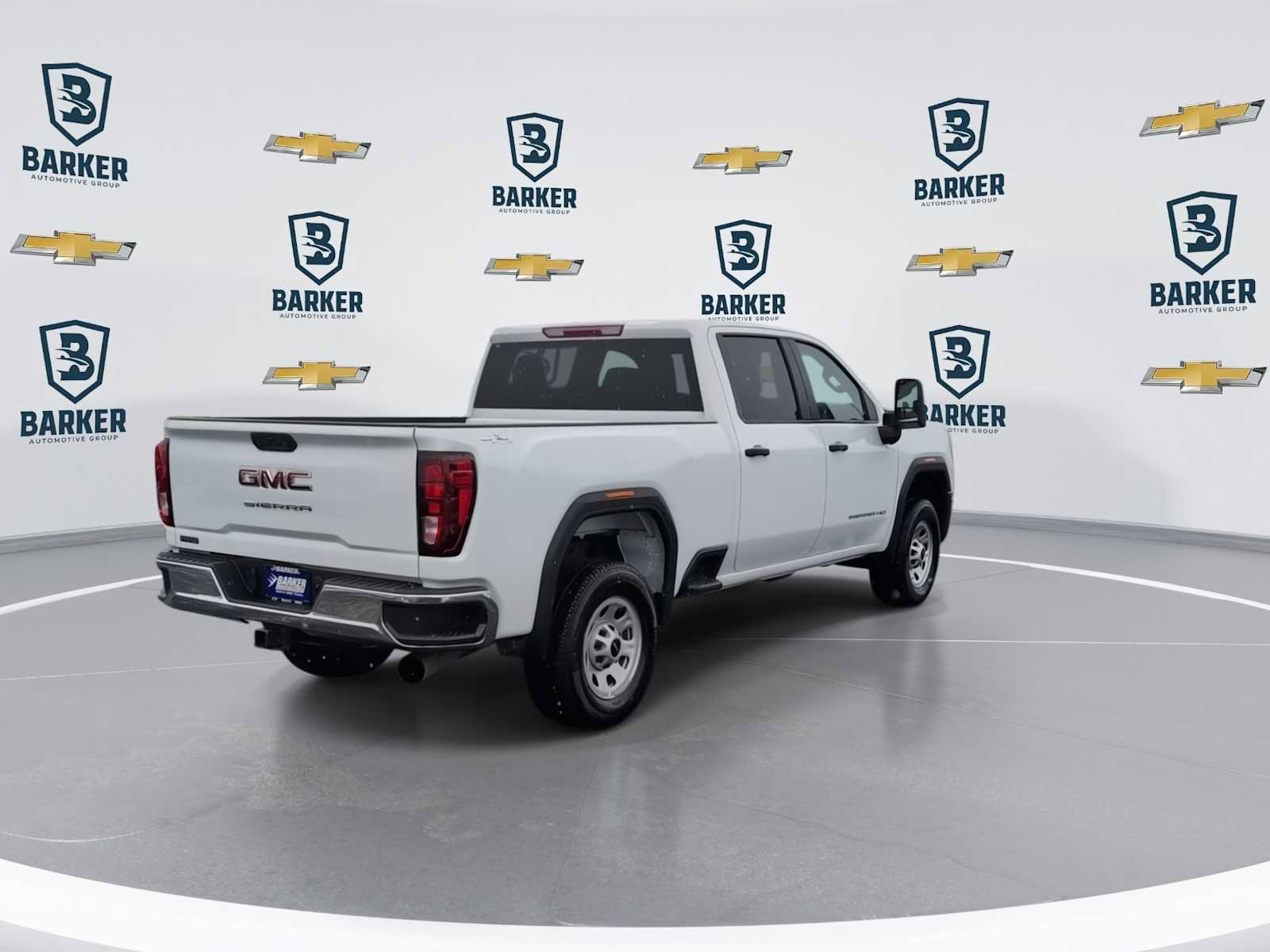 Used 2024 GMC Sierra 2500 Pro w/ Convenience Package AWD/4WD image 8