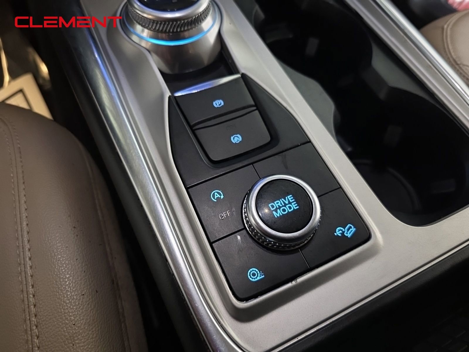 Used 2021 Ford Explorer Limited w/ Equipment Group 301A image 25