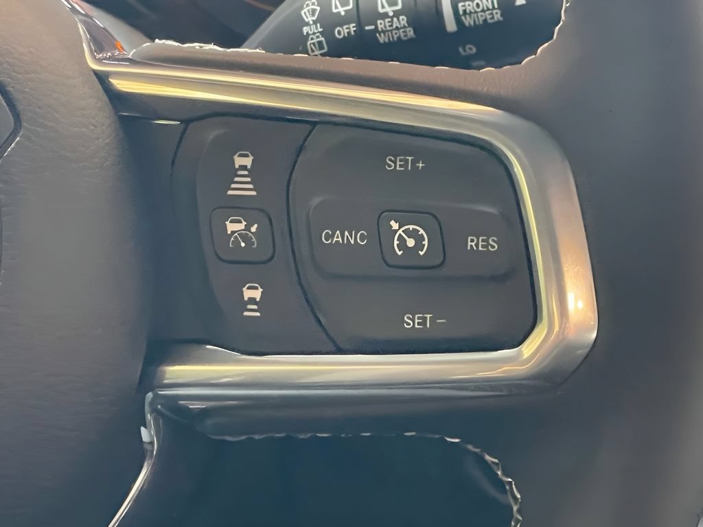 New 2025 Jeep Wrangler Unlimited Sahara w/ Safety Group AWD/4WD image 17