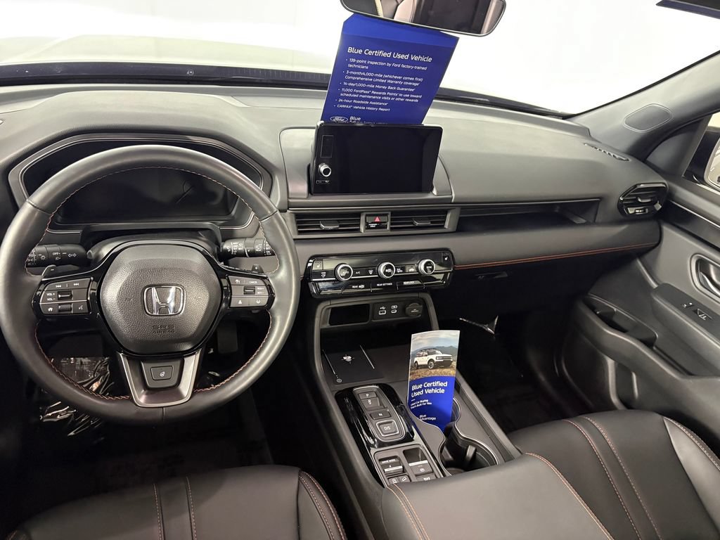 Used 2025 Honda Pilot TrailSport image 26