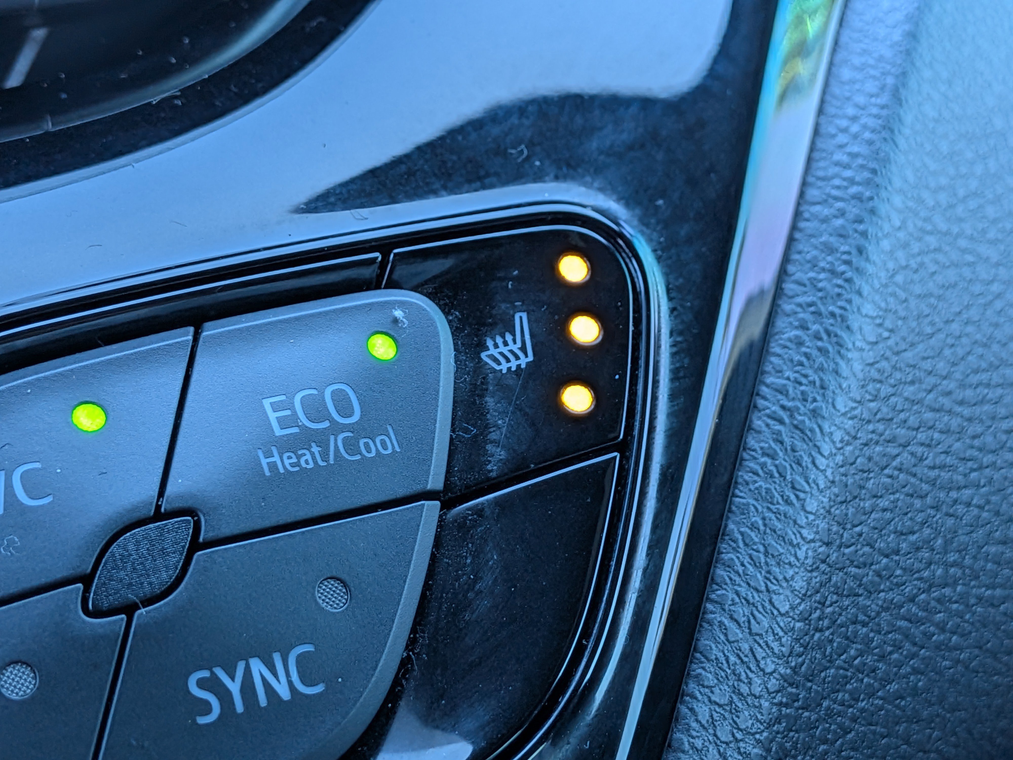 Used 2018 Toyota C-HR XLE image 21