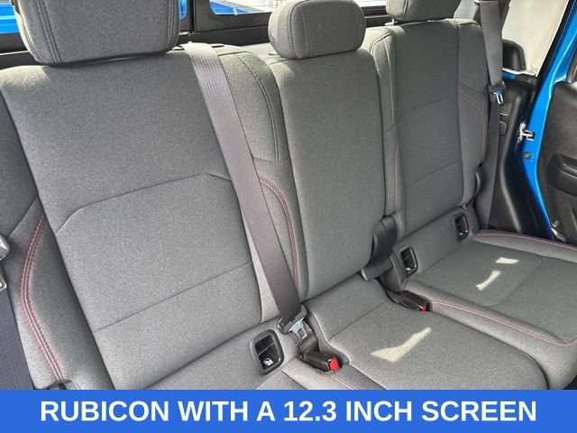 Used 2024 Jeep Gladiator Rubicon w/ Convenience Group AWD/4WD image 28