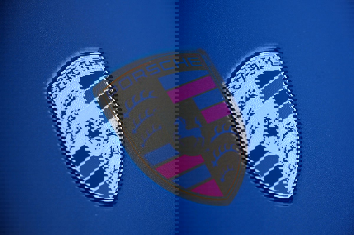 Used 2020 Porsche Panamera 4 image 28